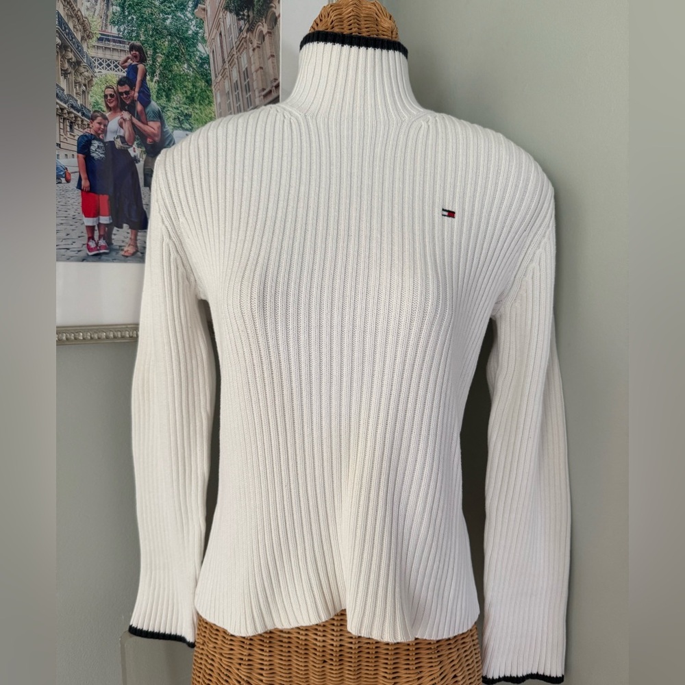 Vintage Y2K Tommy Hilfiger Jeans Ribbed Turtleneck Sweater (2003) Medium